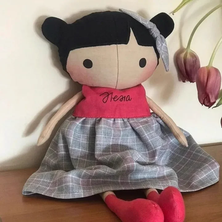 Personalizirana lutka Hena